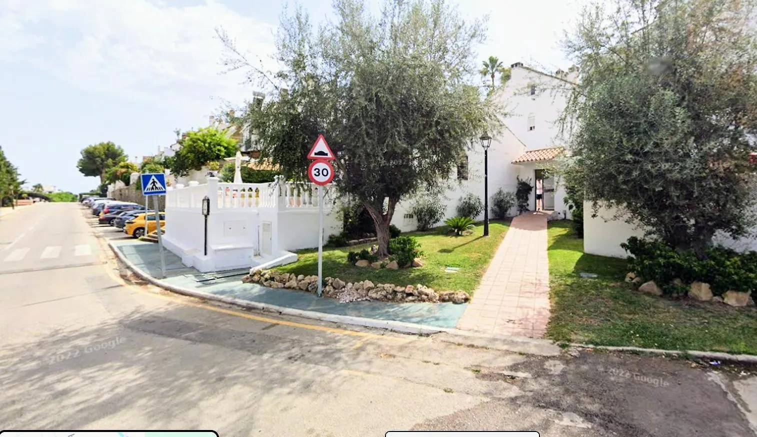 E1 Desk Private Patio Terrace Barbecue Villa Estepona