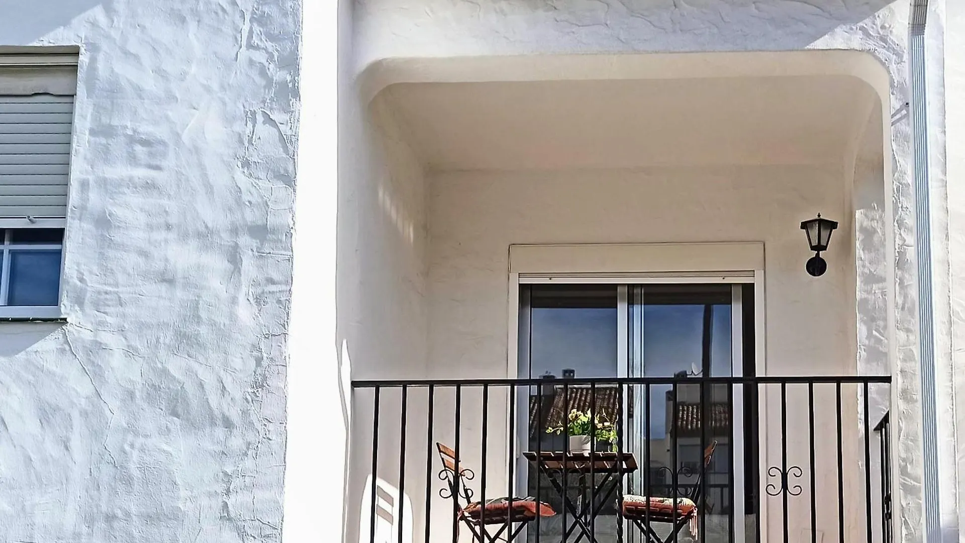 E1 Desk Private Patio Terrace Barbecue Villa Estepona